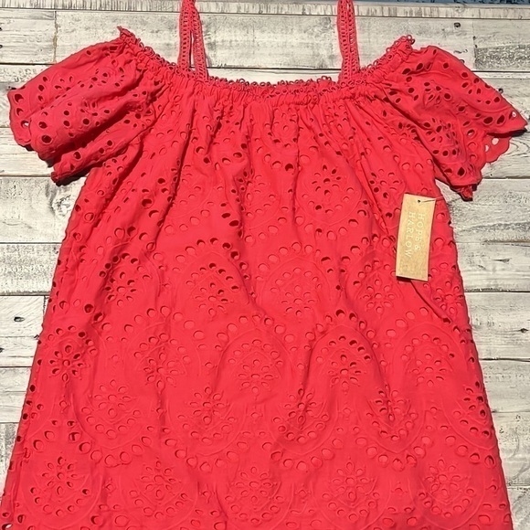 Hope & Harlow Off-Shoulder Dress - Picture 5 of 5